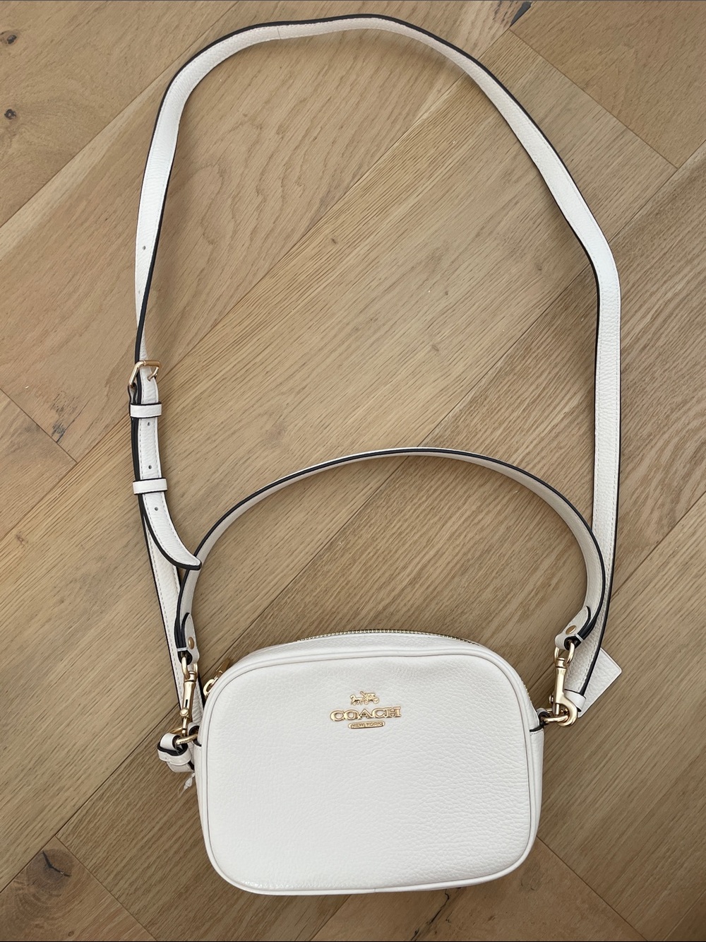 White Coach Purse - Picture 2 of 6